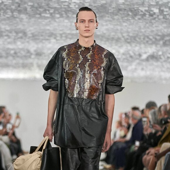 Jil Sander: EU46 $4000 Butter Soft Ovine Lamb Leather Runway Shorts SS24 - Picture 15 of 16